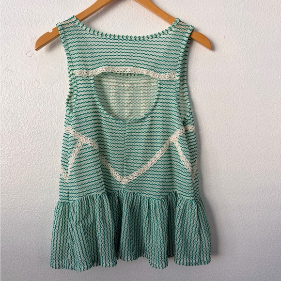 Free People Crochet Lace Open Keyhole Back Ruffle Peplum Green Women's Medium M - Picture 4 of 7